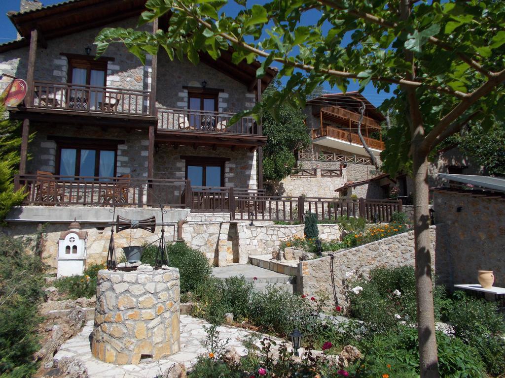 Theasis Suites-Ορεινή Φιλοξενία Kato Sinikia Trikalon Eksteriør billede