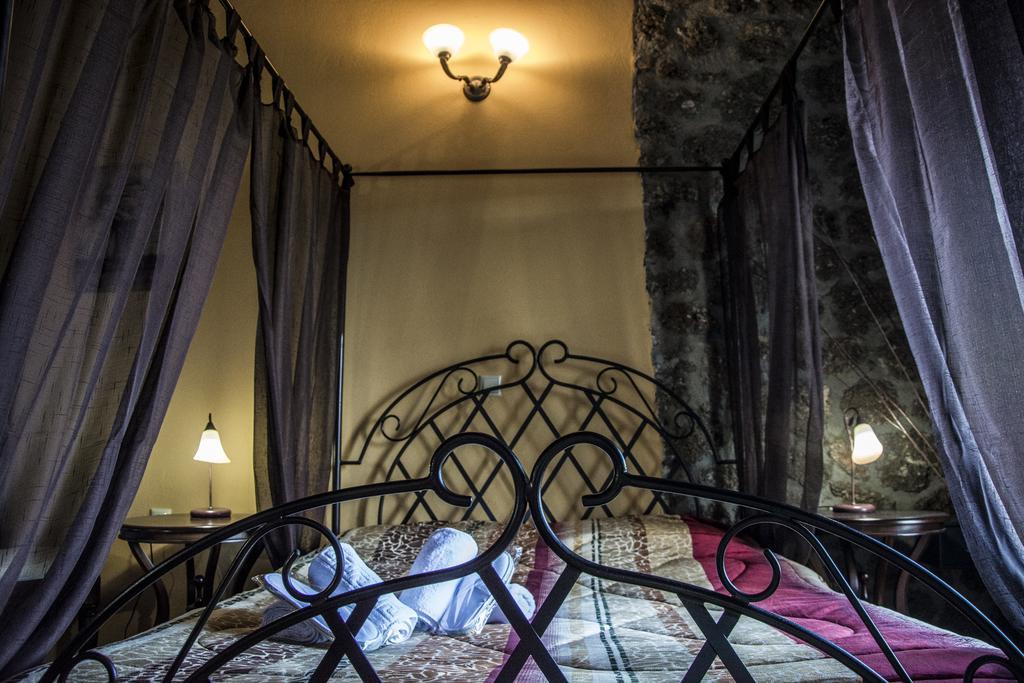 Theasis Suites-Ορεινή Φιλοξενία Kato Sinikia Trikalon Eksteriør billede